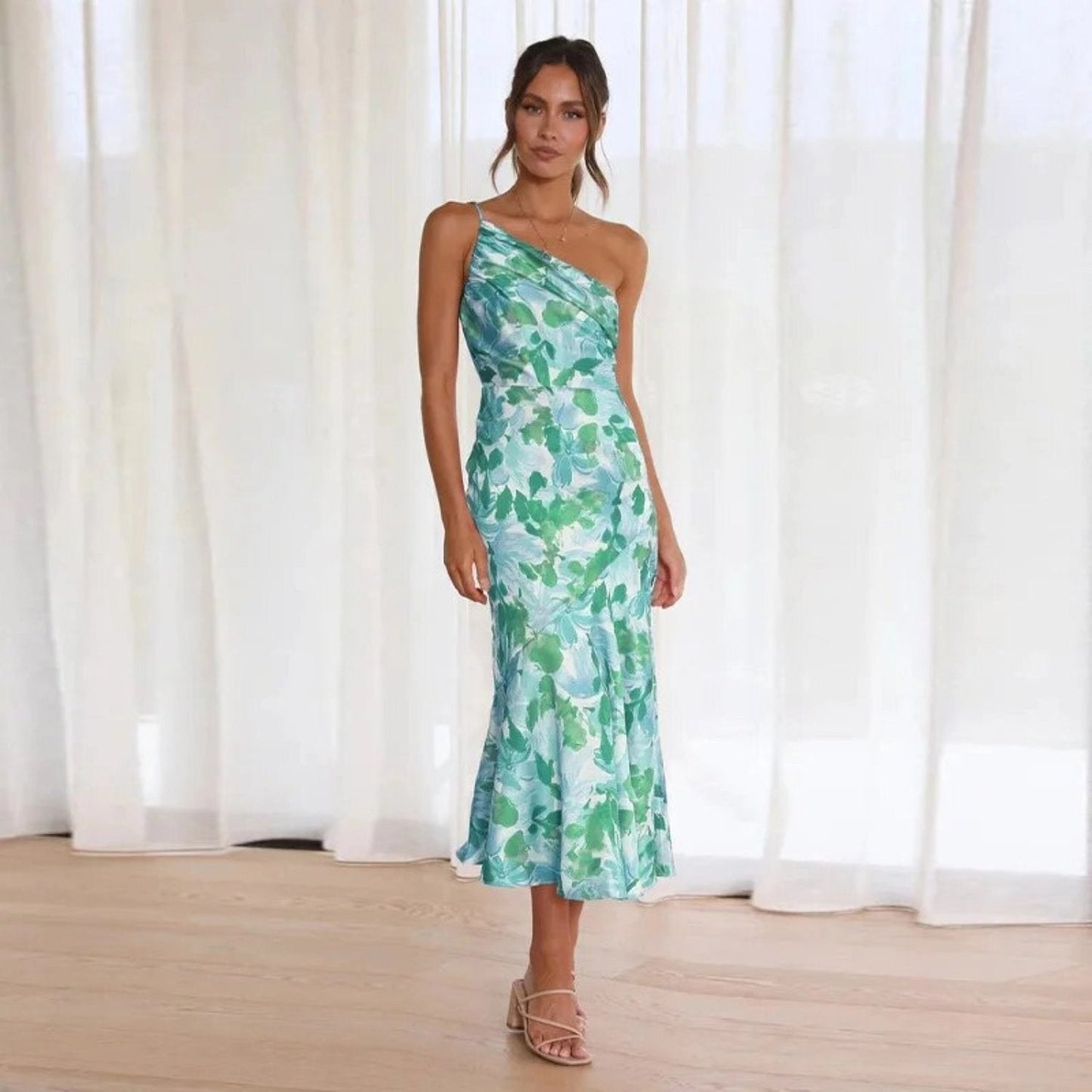 Diane | Blomsterkjole i satin